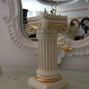 Kleine, griechische Säule. 25 cm