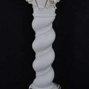 Schöne, verzierte, hohe Säule. 100 cm.