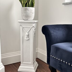 Schöne Säule mit Schnur verziert. 75 cm.