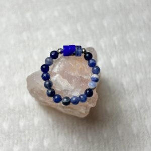 Ring aus blauem Achat.
